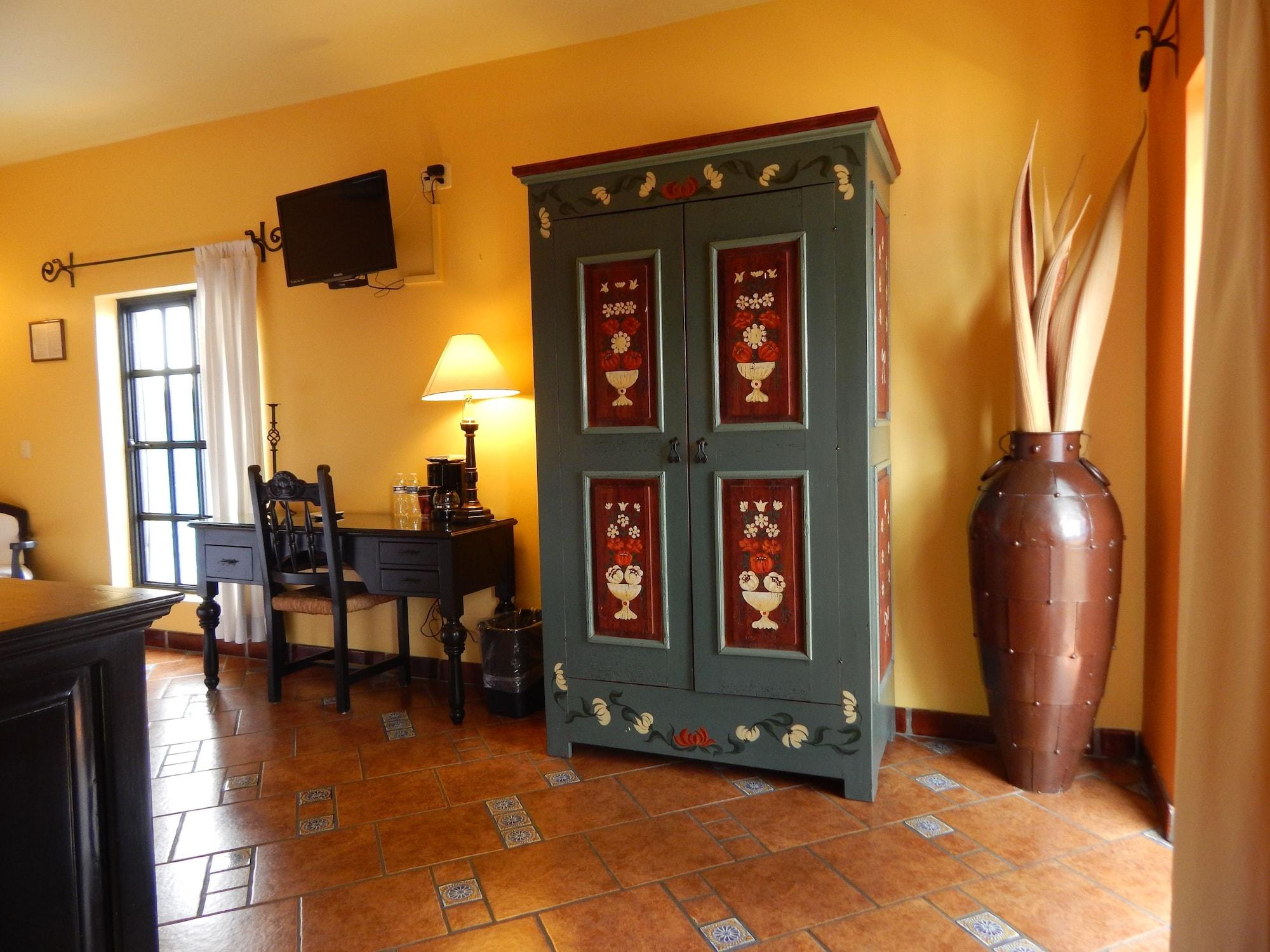 La Villa Del Ensueno Boutique Hotel Tlaquepaque Luaran gambar