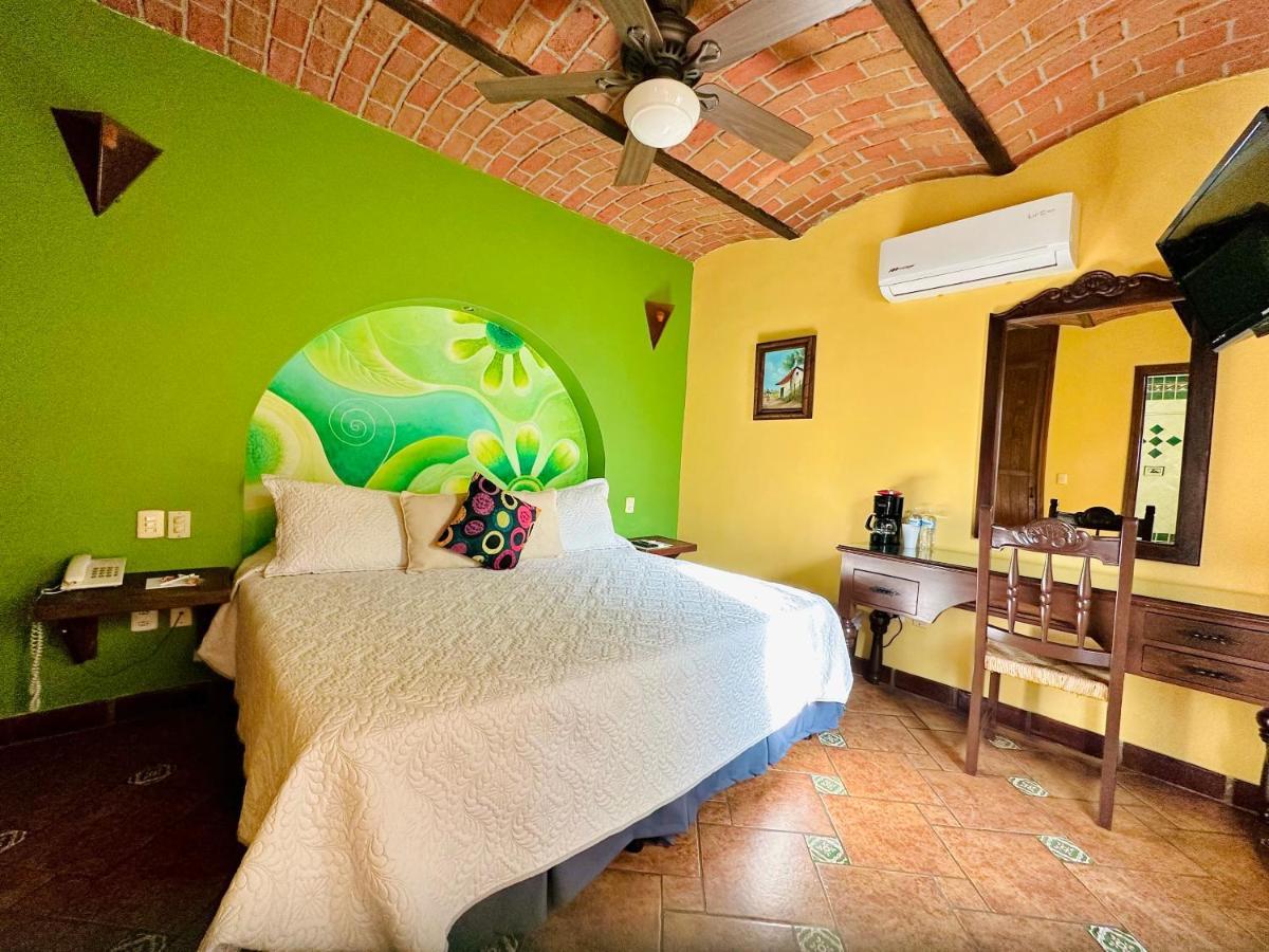La Villa Del Ensueno Boutique Hotel Tlaquepaque Luaran gambar