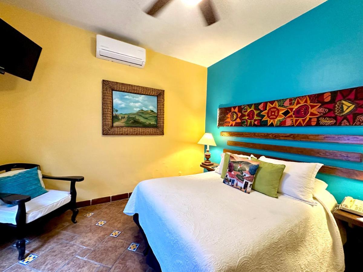 La Villa Del Ensueno Boutique Hotel Tlaquepaque Luaran gambar